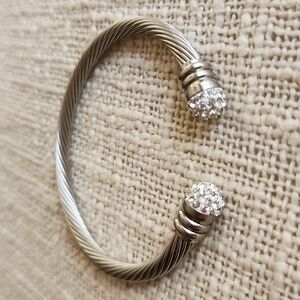 Cable cuff bracelet